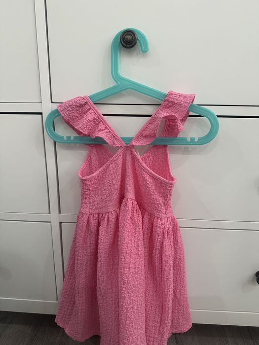 Детска розова рокля размер 92