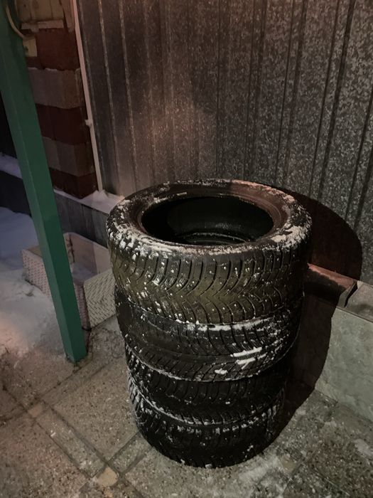 Шини зима 235/55/17