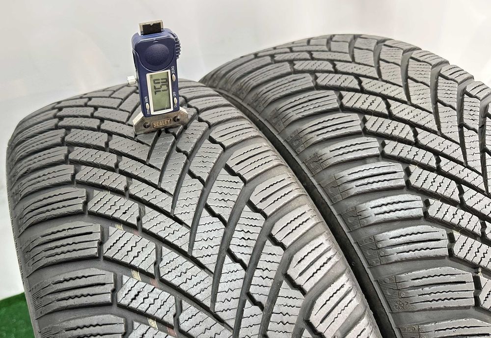2бр 225/50r17 CONTINENTAL зимни