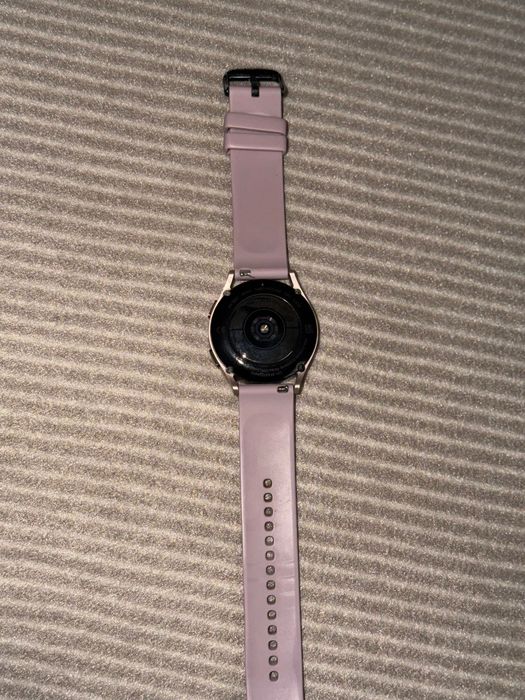 Смарт часовник Samsung