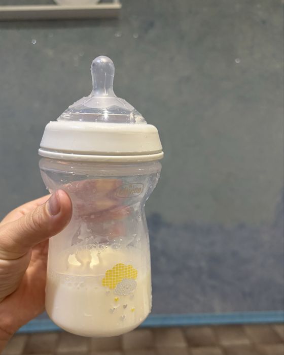 Продам бутылку chicco 6m +