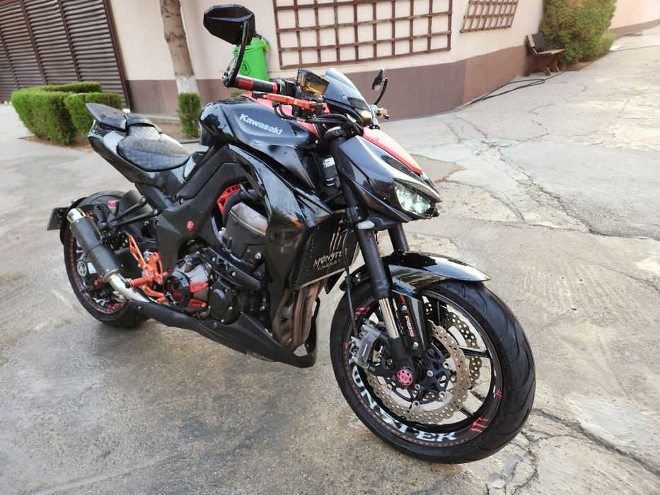 Vand Kawasaki Z1000, fabricatie 2016, 32000Km, 140 cai.