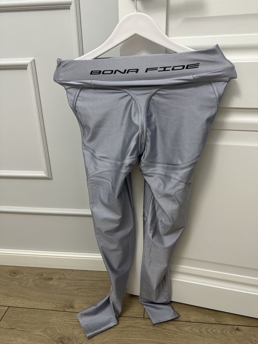 Фитнес одежда от боенда Bona fide.