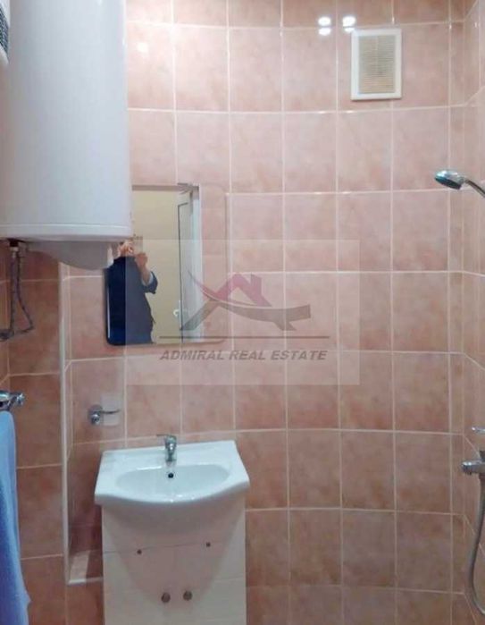 Дава се под наем Двустаен апартамент в Варна, Базар Левски - 53 кв.м за 275 € - Снимка #3