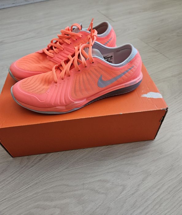 Маратонки Nike-.37.5 номер