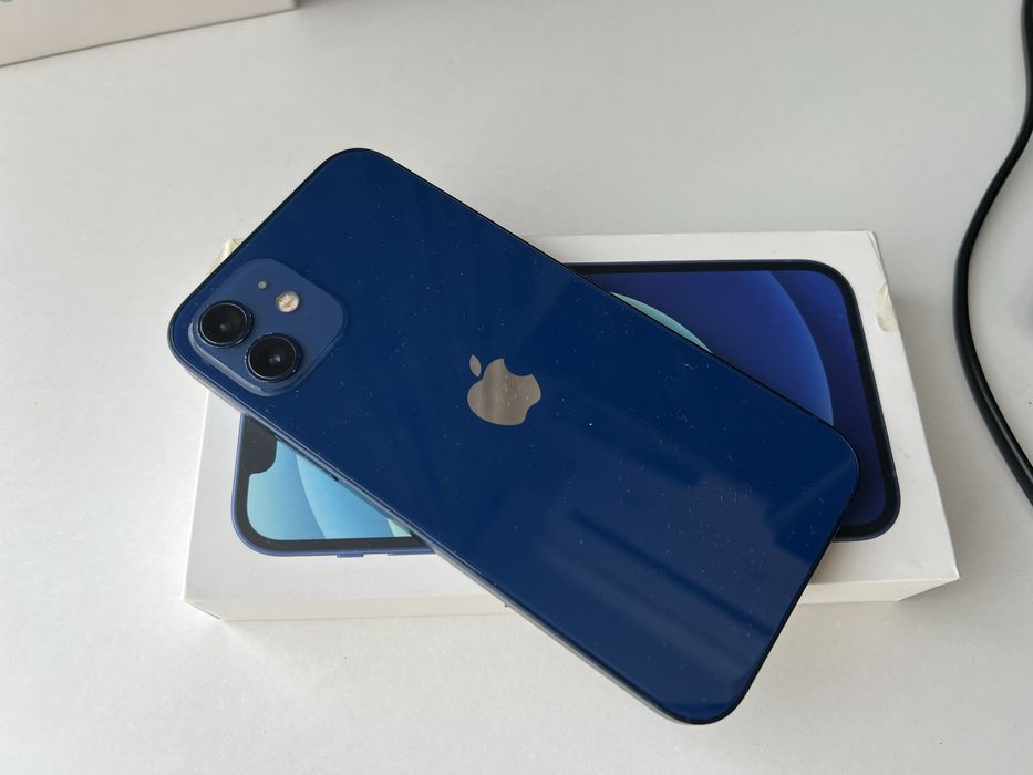 Срочно продам iPhone 12, 128 ГБ, синий