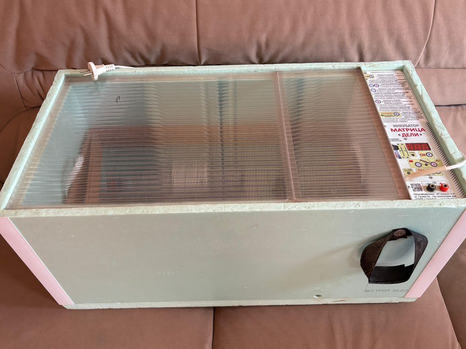 Инкубатор для яиц