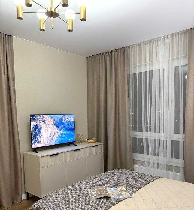 Сдается просторная 2-х комнатная квартира в центе, Айбек,  2/5/12. Р6