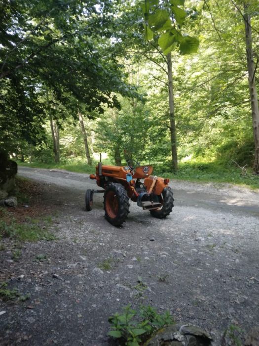 An 1969 motor 2 pistoane stare funcționare foarte bună. Detalii la telefon +40 (736) 921 149