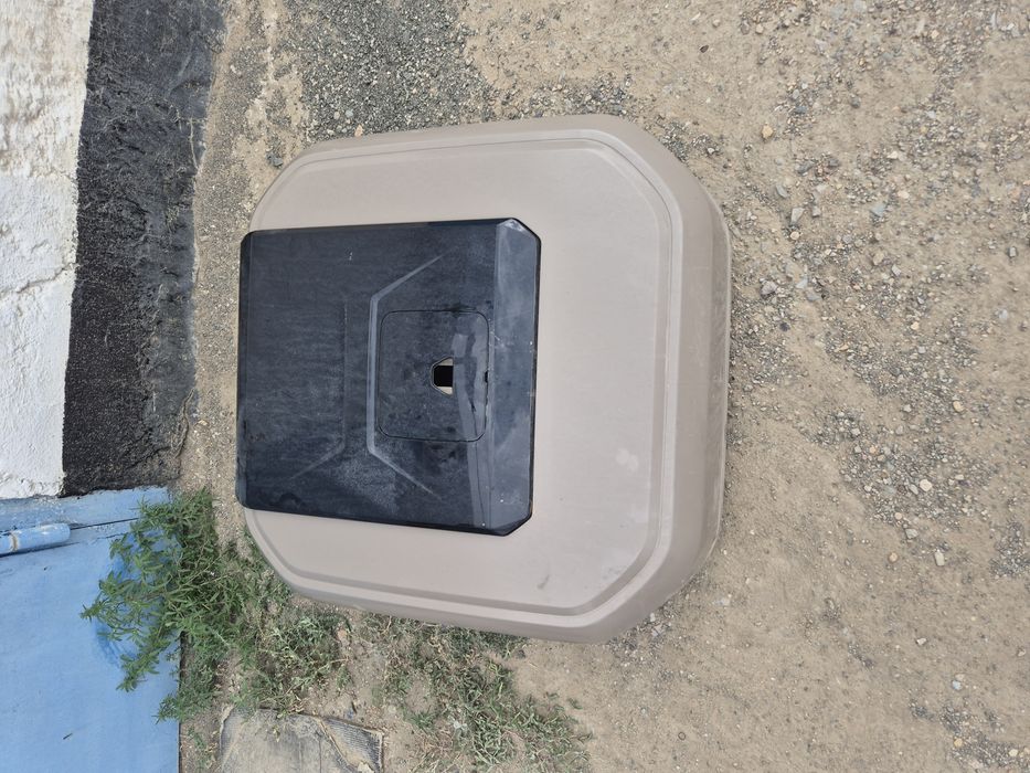 Продам кофр запаски на  Джетур Т2