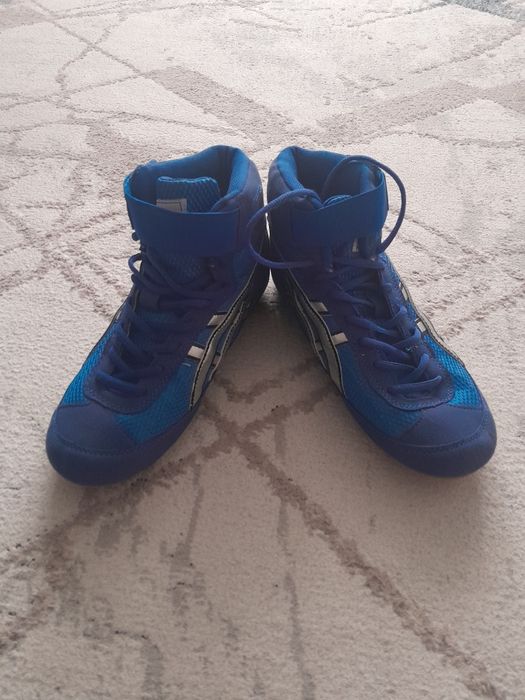 Продам борцовки для борьбы Asics