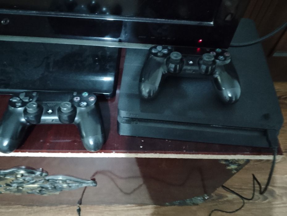 Playstation 4 va Samsung 43 tali