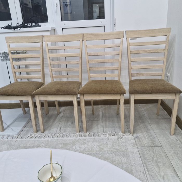 Продам деревянные стулья
