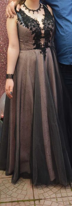 Продавам Бална рокля