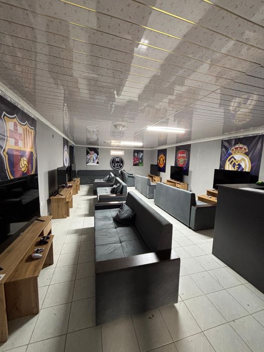 Диваны с подставкой