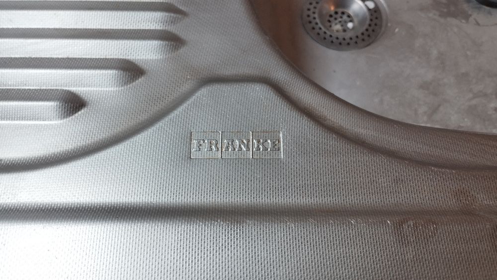 Chiuveta de inox franke plus mască