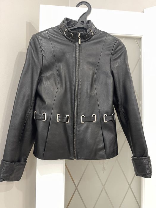 Женская коженая куртка