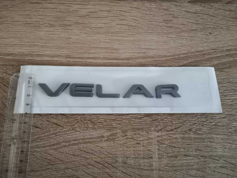 сив надпис емблема Range Rover Velar