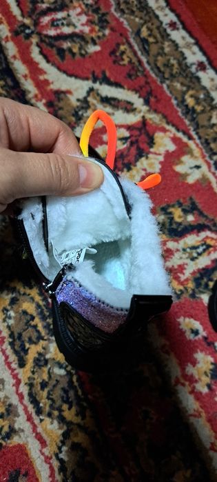 Продам новые сапоги детские