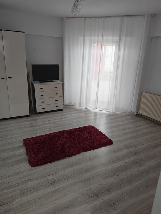 Închiriez apartament 2 camere decomandat micro 12 Târgoviște