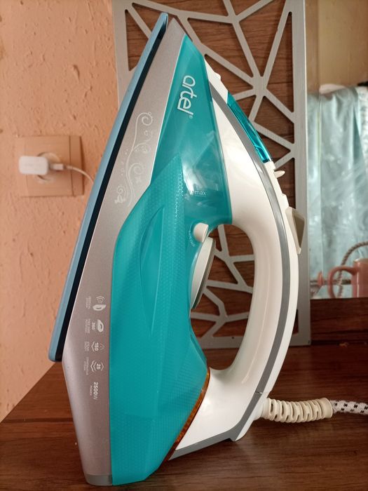 Sotilada srochna artel dazmol yangi. Продается утюг артел новый