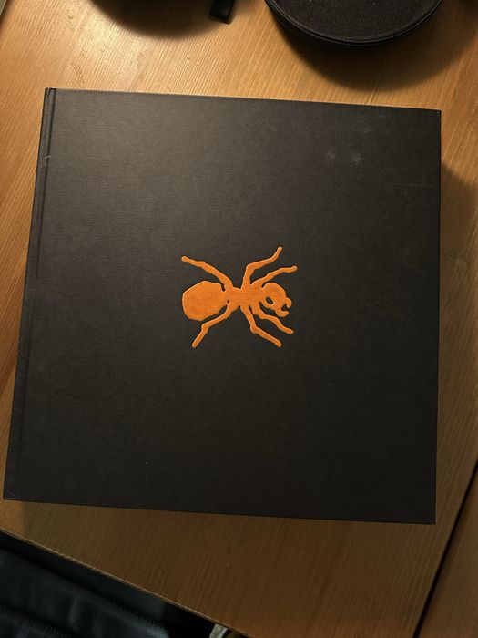 Колекция на плочи и артикули от The Prodigy