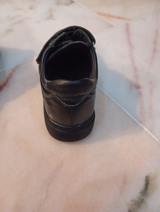Încălțăminte mărimea 28