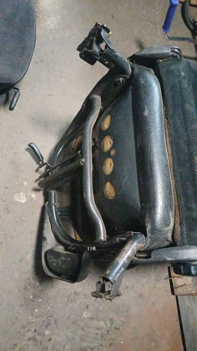 Продам авто кресла от гольфа