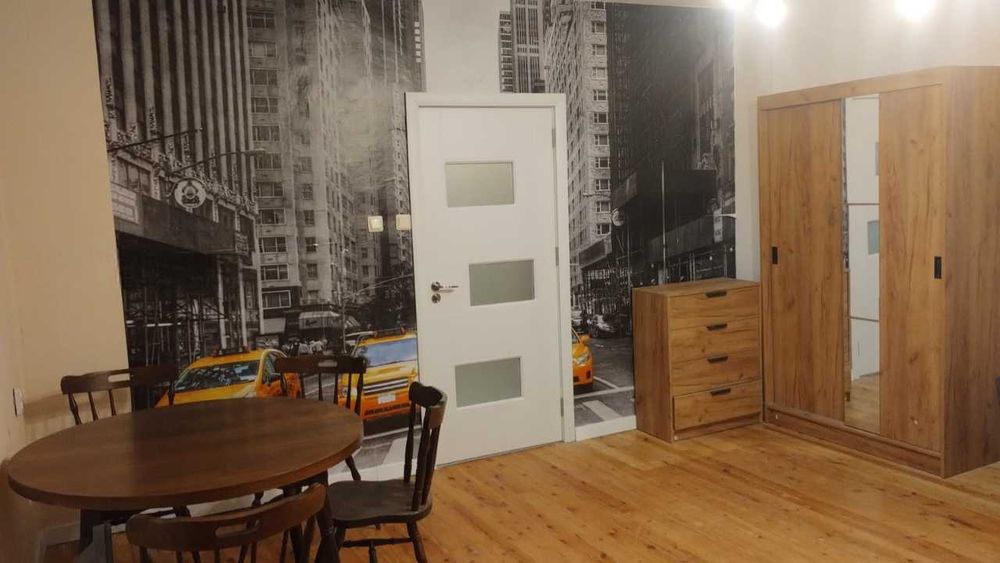 Дава се под наем Едностаен апартамент в София, Център - 45 кв.м за 573.24 € - Снимка #1