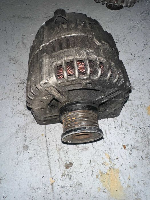 Alternator BMW N47 N47D20A N47D20B N47D20C Bosch 0121715142