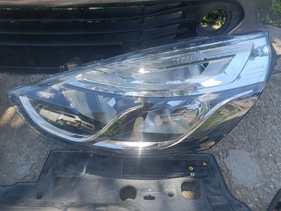 Far Clio4 bara fata Clio4 far Megane3 bara fata Megane3 far Clio4 full led bara fata Clio4 facelift 2016-2019 far Megane3 barq fata Megane3 facelift