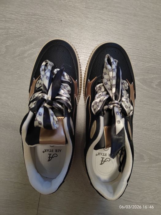 Дамски спотрно елегантни обувки