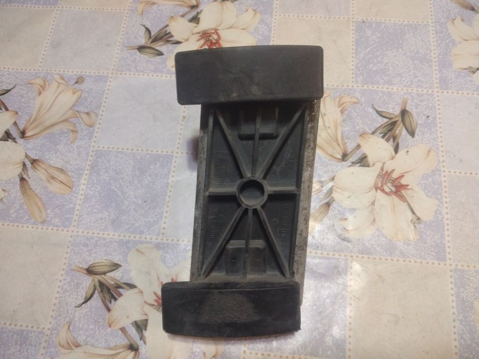 Продам на запчасти мерседес