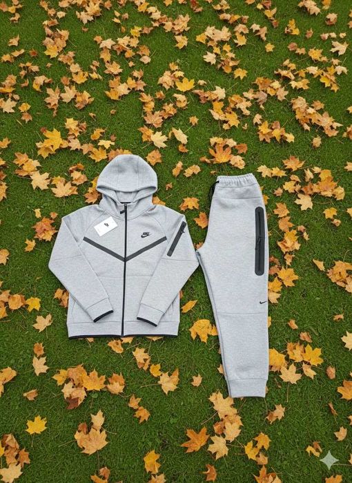 Trening Nike TECH Fleece Gri - Bumbac 100% - Set complet