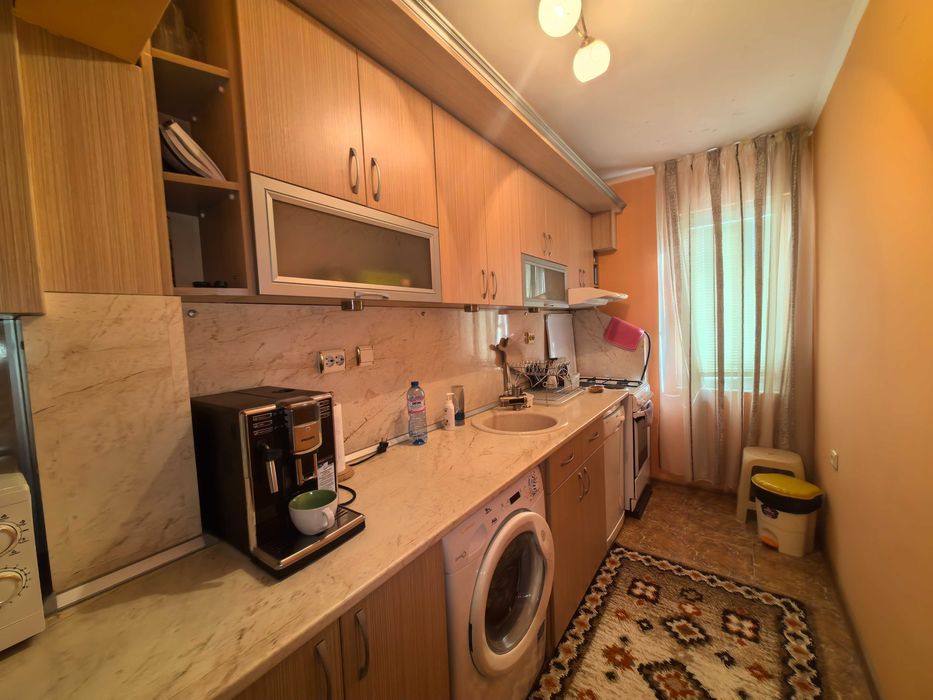 Продава се Тристаен апартамент в Ямбол, Златен рог - 80 кв.м за 1125 €/кв.м - Снимка #9