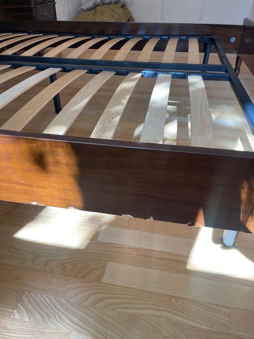 Кровать двуспальная 180x200