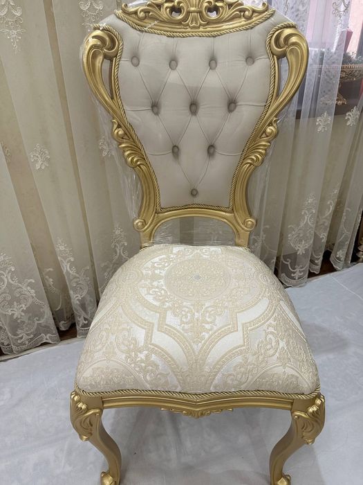 Стулья для гостиной