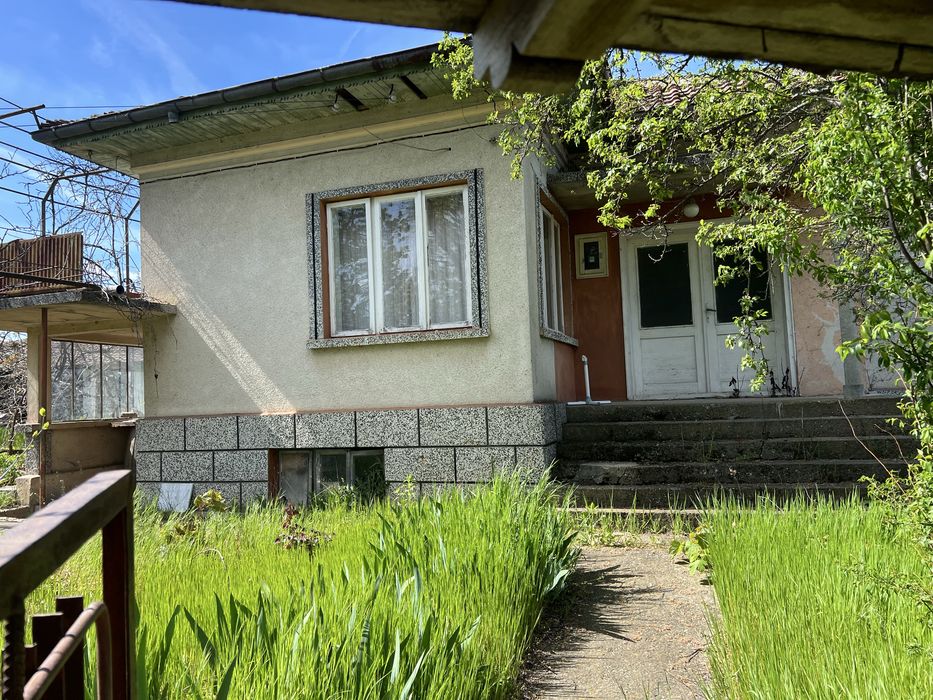 Продава се Къща в с. Сребърна, Област Силистра - 100 кв.м за 357 €/кв.м - Снимка #2
