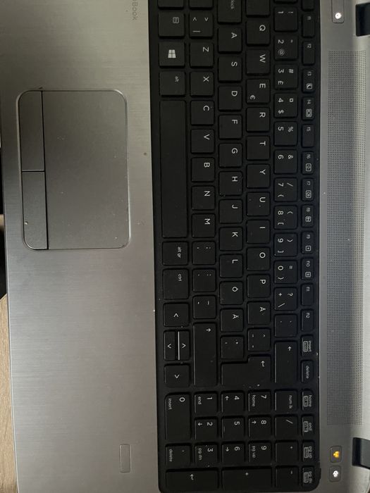 Лаптоп HP без зерядно