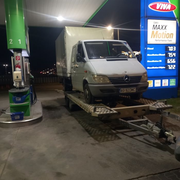 Vând  sprinter 413 an 2000