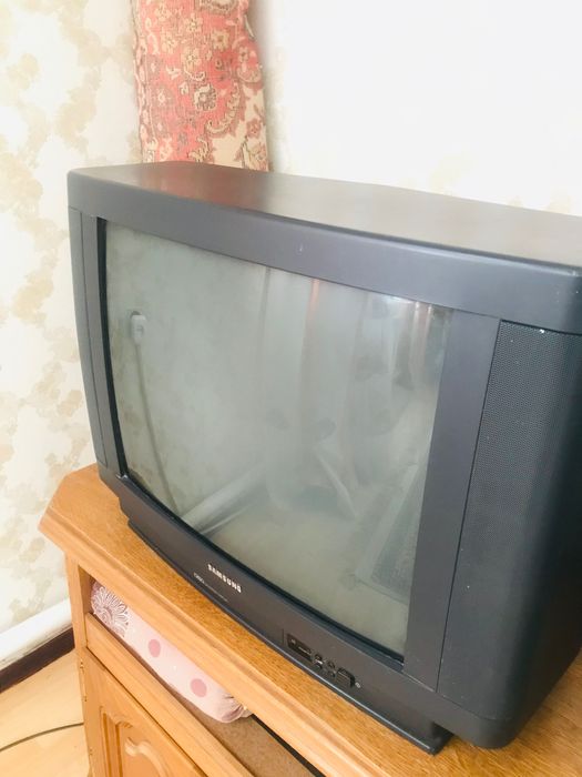 Продам телевизор за 10 тысяч