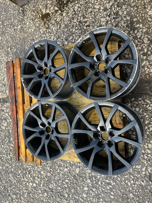 Оригинални джанти 18 Audi A4 A5 A6 8t0601025E 8.5j et29 ном 126 за боя