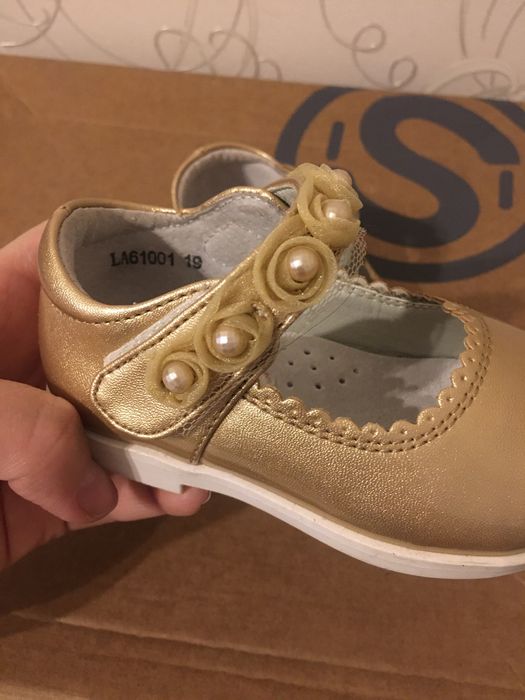 Туфелька для девочки