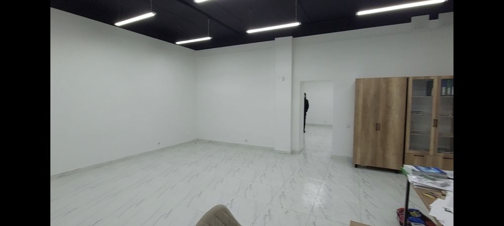 Сдам в аренду 87 квадратов