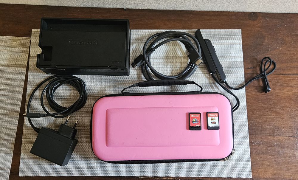 Nintendo switch V1 + 2 JOCURI