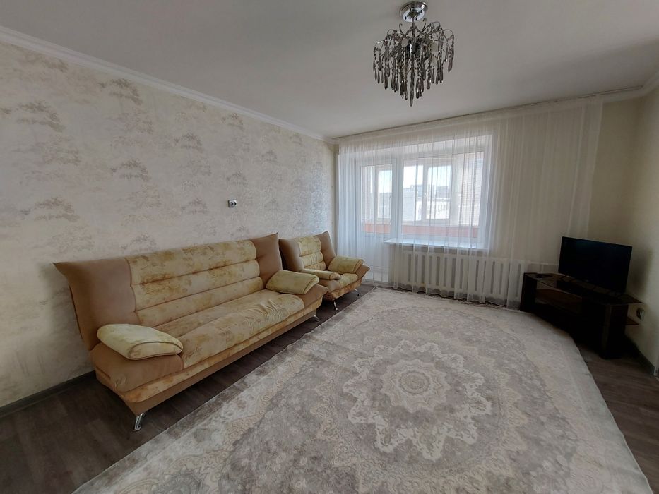 Продам 3ком. самый центр ЦУМ МАРТ