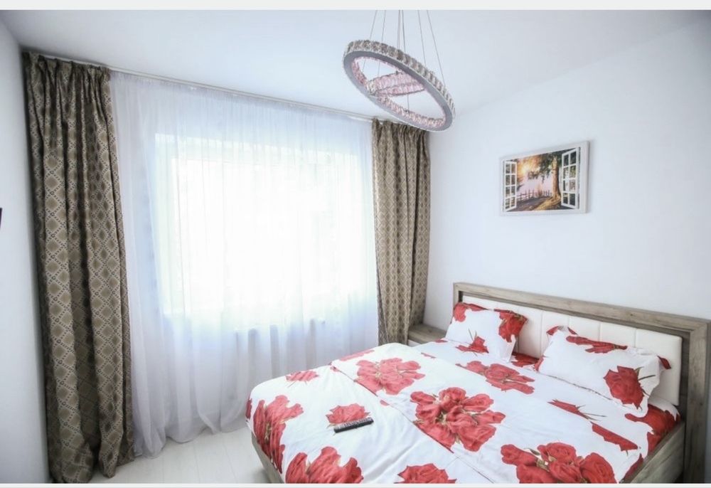 Aartament 3 camere str onestilor Prima