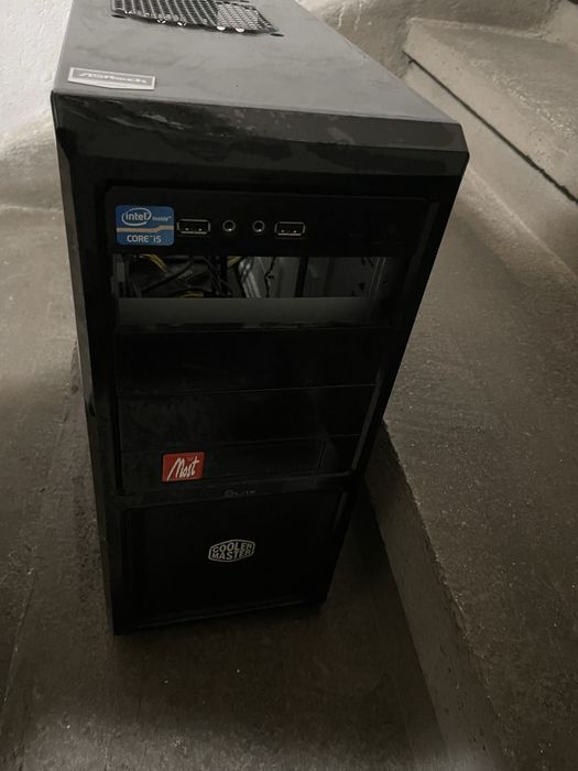 Кутия за компютър Cooler Master + захранване