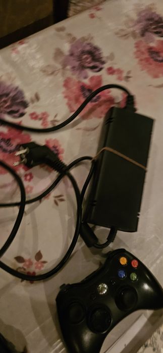 Продам xbox 360 в хорошем