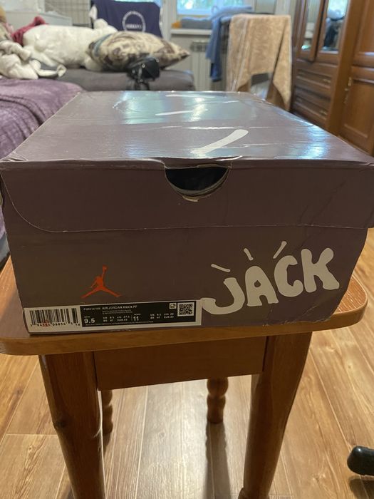 Продам новые кросовки Jumpman jack travis scott